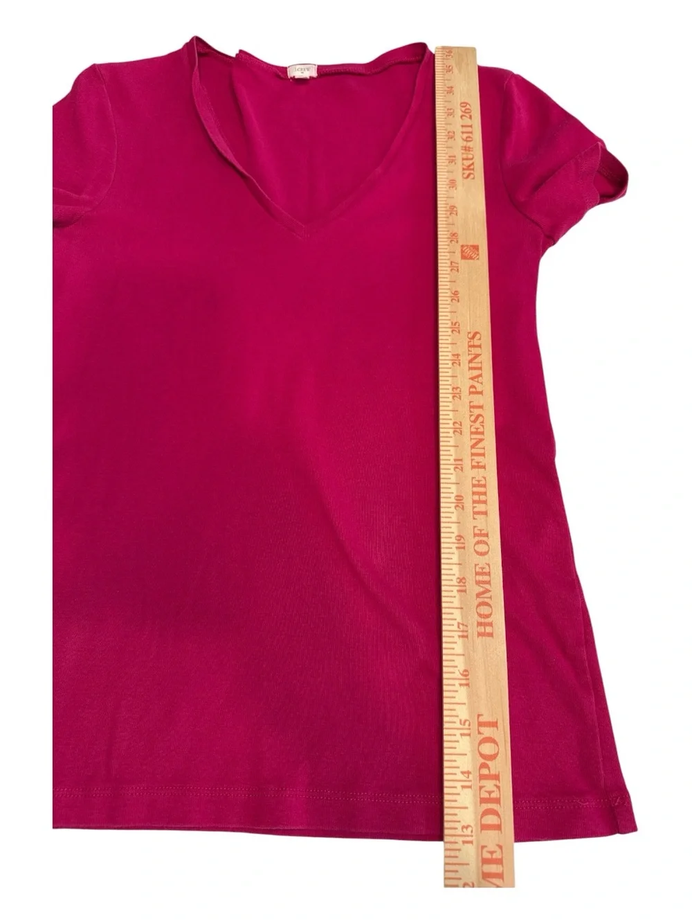J. Crew Women's V-Neck Short Sleeve Tee - Magenta size small